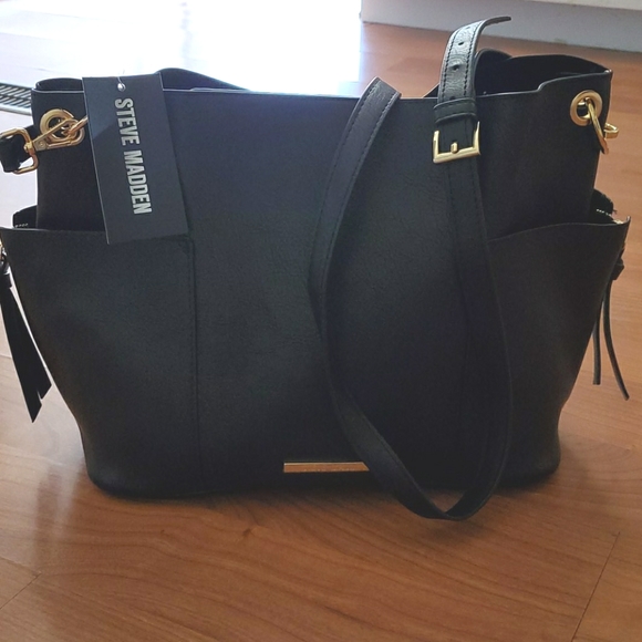 Steve Madden Handbags - Steve Madden Mid Size black Tote Bag
